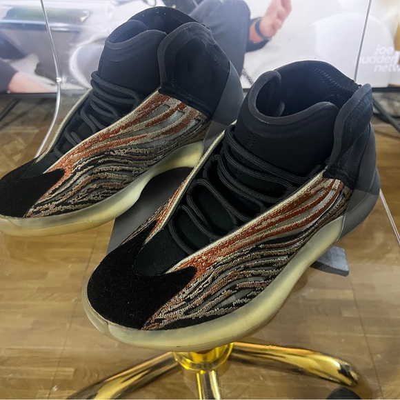 Adidas Yeezy quantum orange flash reflective! - Picture 2 of 4